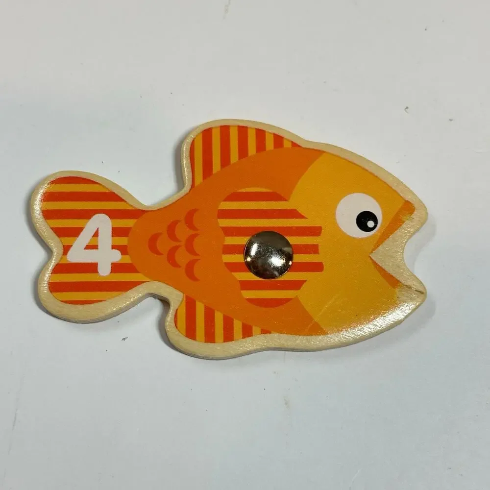 Melissa & Doug Catch & Release Magnetic Counting Game Replacement Orange 4 Fish